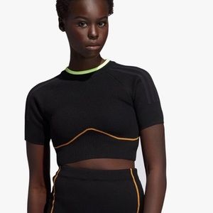 Ivy Park first drop knitted crop top.